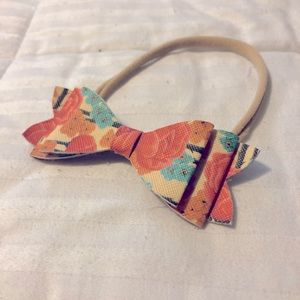 Baby bow